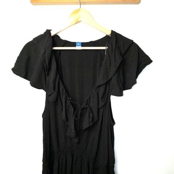 Old Navy XXL Black Ruffle Front Top - Picture 2 of 4